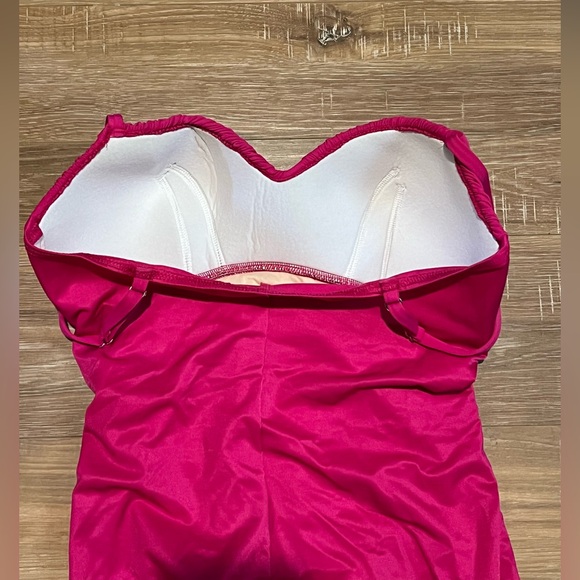 Miraclesuit Rialto One Piece Swimsuit Sweetheart Shirred Fuchsia Womens 14 - Picture 5 of 7